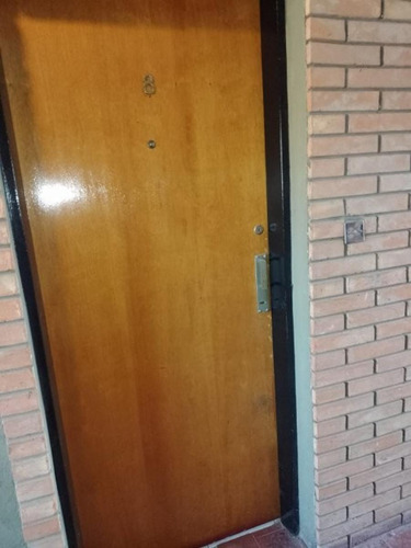 Venta De Excelente Departamento 3 Ambientes En Barrio Coca Cola - Monte Grande - Complejo Docentes 3 - Torres Blancas