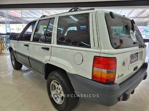 Jeep Grand Cherokee 4.0 Laredo 4x4 6i 12v Gasolina 4p Automá