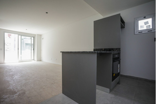 Venta Monoambiente Al Frente En Almagro