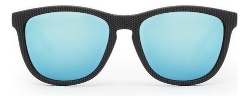 Gafas de sol Hawkers One One size, diseño Polarized Carbono Blue Chrome con marco de nailon tr90 color negro mate/gris, lente azul de plástico espejada, varilla negra mate/gris de nailon tr90