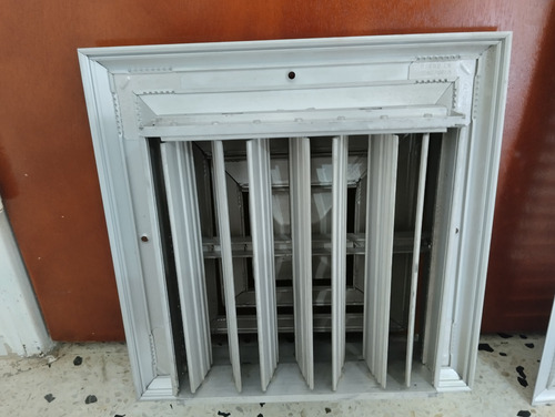 Rejilla Difusora De Aluminio Para Aire Acondicionado (Usado)