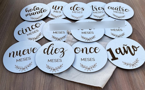 Cartelitos Para Fotos Meses Bebé Madera Hola Mundo Blanco