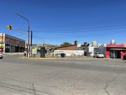 Imagen 5 de 7 de Excelente Esquina Céntrica C/ Proyecto 5 Pisos