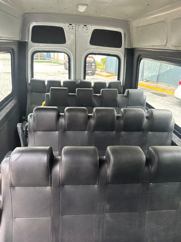 Mercedes-Benz Sprinter Van 28lugaresdoc ônibus