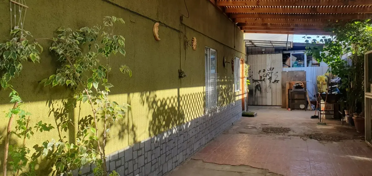 Imagen 2 de 28 de Casa A Venta En Calle Madrid En La Comuna De Conchalí