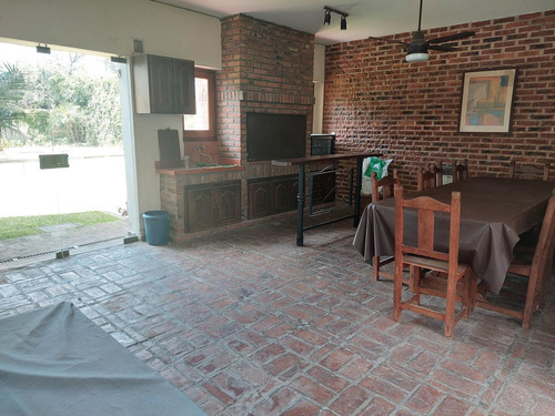 Venta Casa 5 Ambientes Centro De Lujan