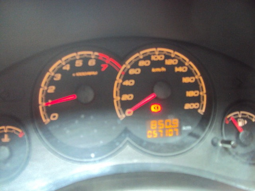 Classic Ls 1.0 Vhc-e 2014 Direção/airbag/novissimo