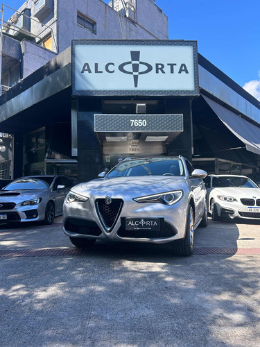 Alfa Romeo Stelvio 2.0 200cv Distinctive Q4