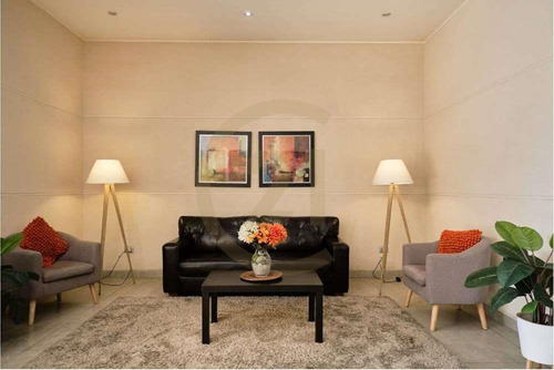 Venta De Departamento A Pasos Del Metro