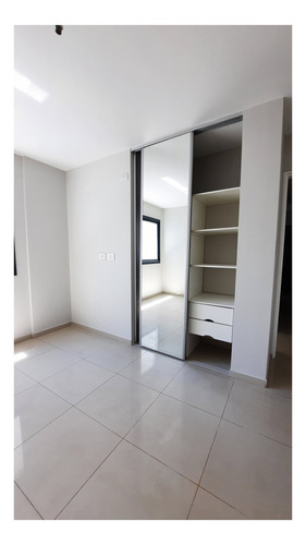 Imagen 5 de 30 de Vendo Departamento A Media Cuadra De Plaza Colón 2 Dor Centro