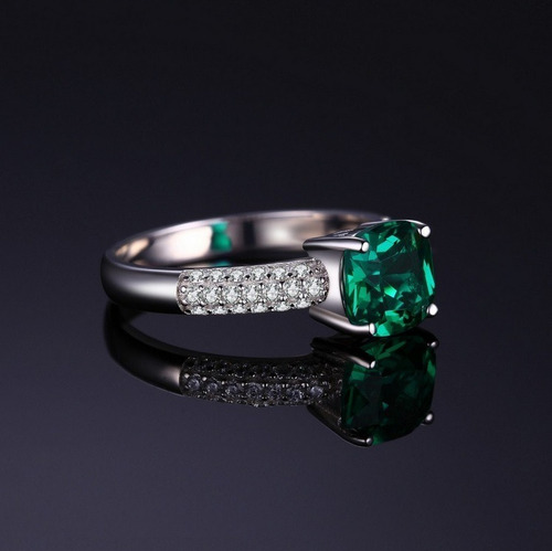 Anillo De Compromiso Esmeralda En Plata 925 Con Estuche