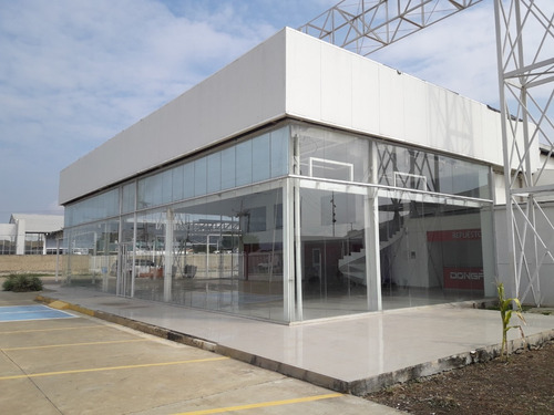 Imagen 1 de 14 de Local / Galpón Comercial Con Múltiples Usos Comerciales