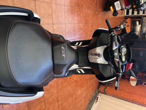 Imagen 9 de 11 de Bmw C650gt