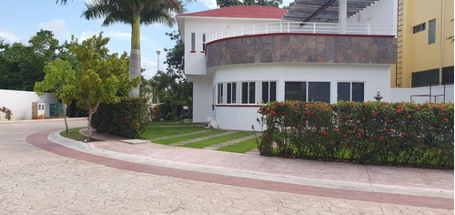 Casa En Venta En Lagos Del Sol, Cancun