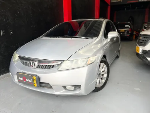 Honda Civic 1.8 Ex 4 p