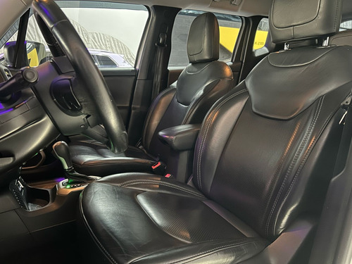 Jeep Renegade 1.8 16V FLEX SPORT 4P AUTOMÁTICO