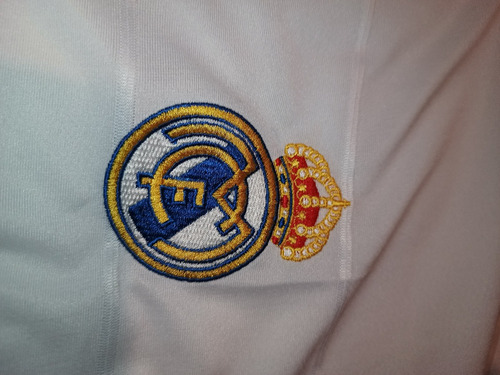 Imagen 5 de 9 de Camiseta Real Madrid Partido Homenaje Raúl González 2013 Xxl