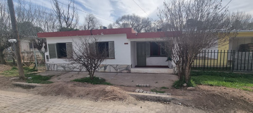 Venta Casa De 3 Dormitorios En Santa María De Punilla