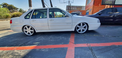 Volkswagen Santana 2002 1.8 4p Gasolina
