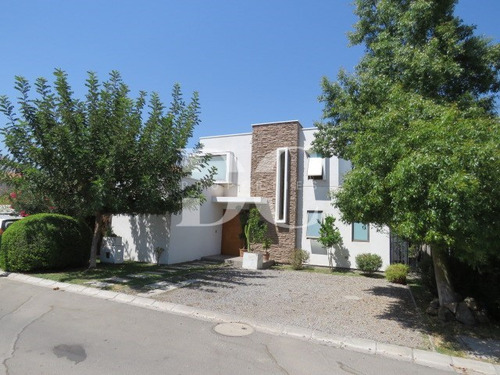 Casa En Venta De 3 Dorm. En Colina Chicureo Chamisero