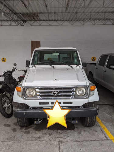 Toyota Land Cruiser Carevaca 4500 Cc
