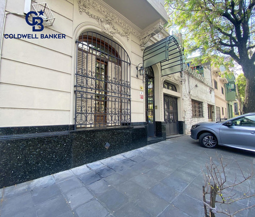 Casa En Venta 8 Ambientes En Boedo