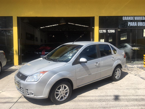 Imagem 4 de 14 de Ford Fiesta Sedan 1.6 (flex) Flex Manual