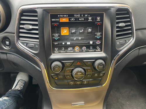 Jeep Grand Cherokee 3.6 Limited Lujo V6 4x2 At