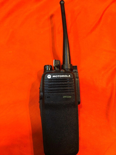 Motorola Xpr6350 Uhf  Trabajando Sin Cargador Intrinseco