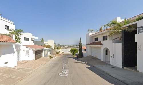 Gran Remate, Casa En Col. Colinas De San Miguel, Culiacán, Sin.
