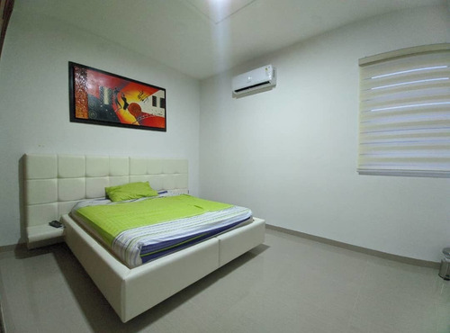 Imagen 7 de 15 de En Venta Moderna Casa En El Trigal. Cod: Rs-244