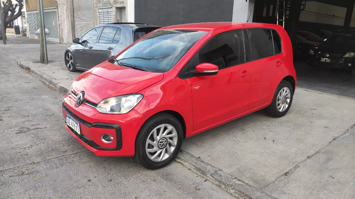 Volkswagen Up! 1.0 High Up! 75cv 5 p