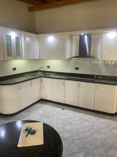 Imagen 3 de 11 de Meza Inmueble Alquila Casa En Maracay 04243011553