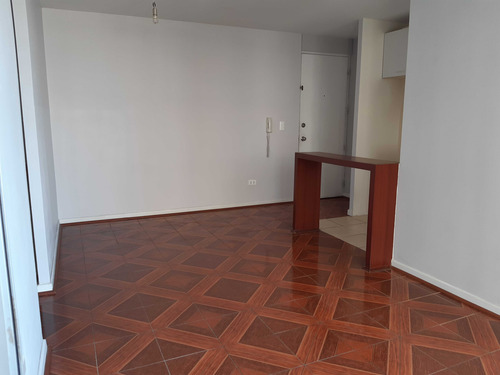 Metro Las Rejas, Ambiente Familiar (102780)
