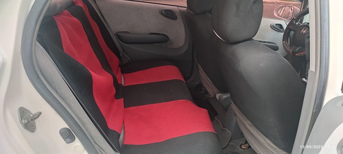 Imagen 13 de 15 de Honda Fit Arias Japonesa