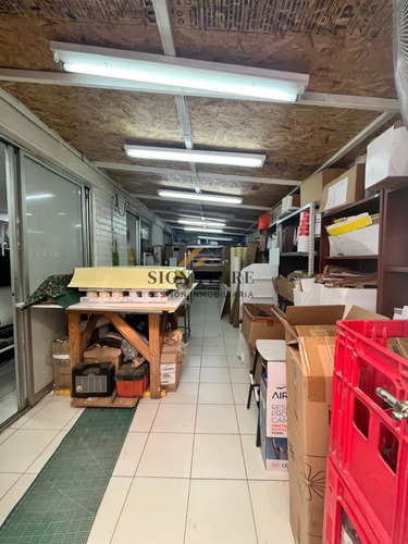 Casa Comercial Con Bodega, Negociable.