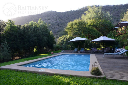 Casa Amoblada En Hermoso Entorno Y Con Gran Piscina