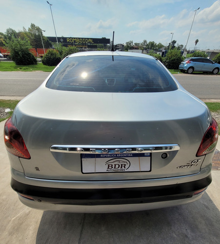 Peugeot 207 1.4 Sedan Hdi Xt