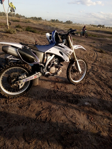 Imagen 3 de 5 de Yamaha Yzf 250