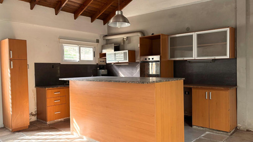 Casa En Villa Elisa De 3 Dormitorios Con Parque