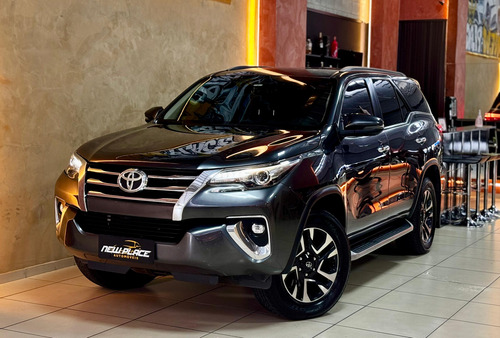 Toyota SW4 2.8 Tdi Srx 7l 4x4 Aut. 5p