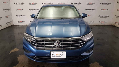 Imagen 2 de 15 de Volkswagen Jetta 2020 4p Trendline L4/1.4/t Aut