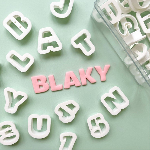 Cortantes Letras Blaky Mayusculas Y Numeros 2cm Reposteria