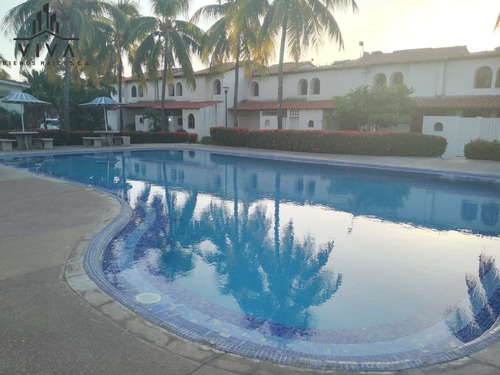 Hermoso Town House Ubicado En El Conjunto Residencial Puerto Príncipe