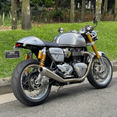 Triumph Thruxton R 1200