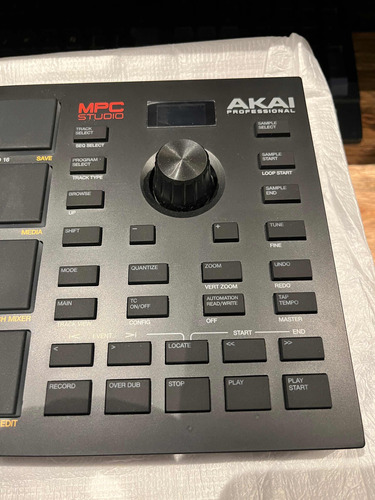 Akai Mpc Studio Liquido