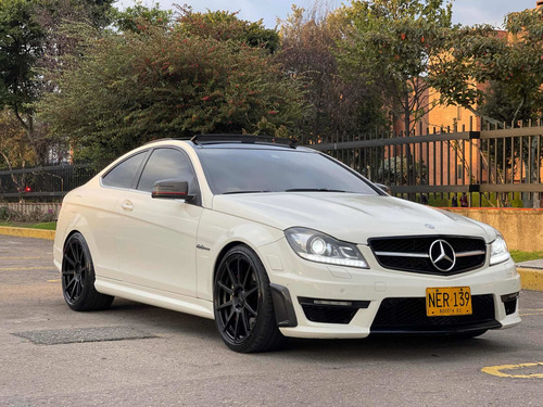 Imagen 3 de 12 de Mercedes Benz C63 Amg Performance Package 2012