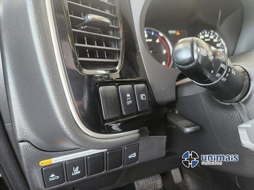 Mitsubishi Outlander 2.2 MIVEC DI-D DIESEL HPE-S AWD AUTOMÁTICO