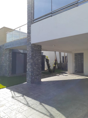 Imagen 3 de 29 de En Venta Casa En Villa Laguna Club. Codigo 5772462