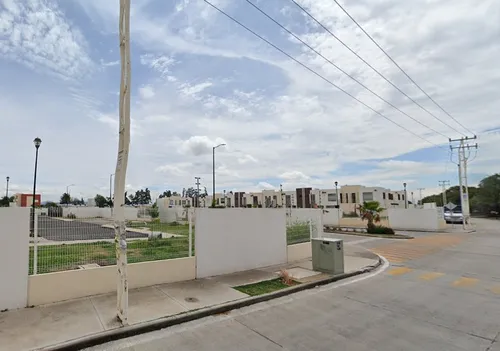 Av, Las Flores #100 La Piedad Marques De Querétaro